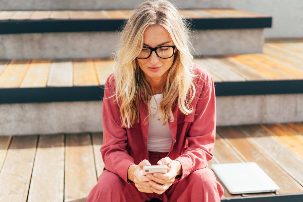 You are currently viewing Strategi Pemasaran Dan SEO Untuk Meningkatkan Visibilitas Website